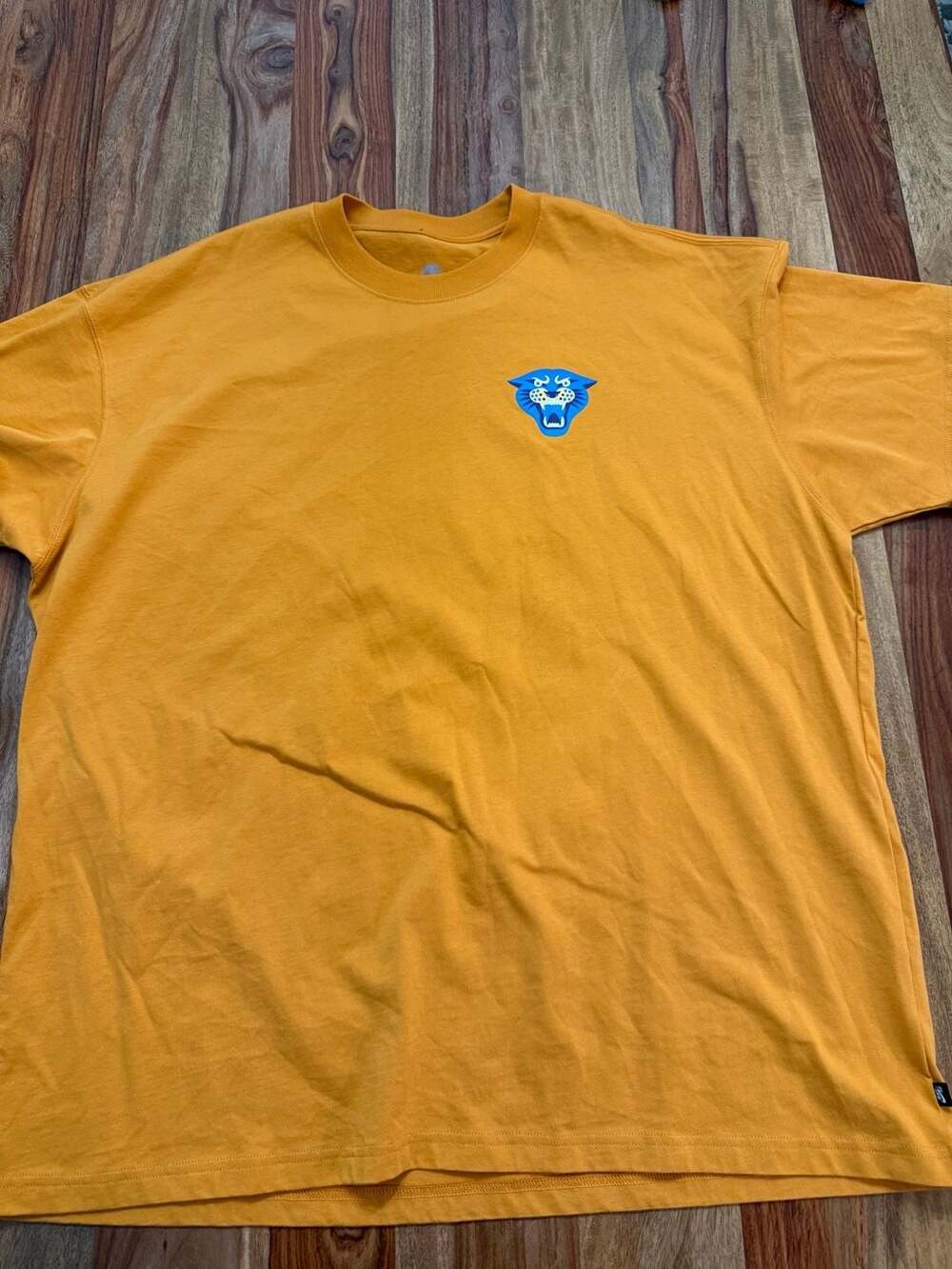 Nike SB Panther Graphic Loose Fit T-Shirt Yellow Size XL